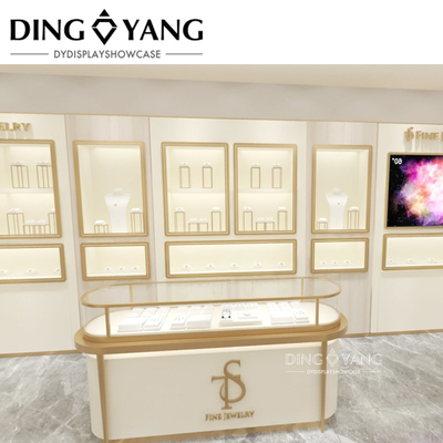 Diamant juwelen showroom ontwerp combinatie van praktischheid en schoonheid