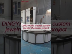 Houten witte, op maat gemaakte glazen vitrines Mode ronde vorm met LED-stangverlichting